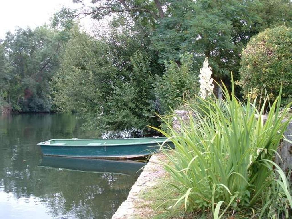 La Fontaine Des Arts Bed and Breakfast Mansle-les-Fontaines Εξωτερικό φωτογραφία
