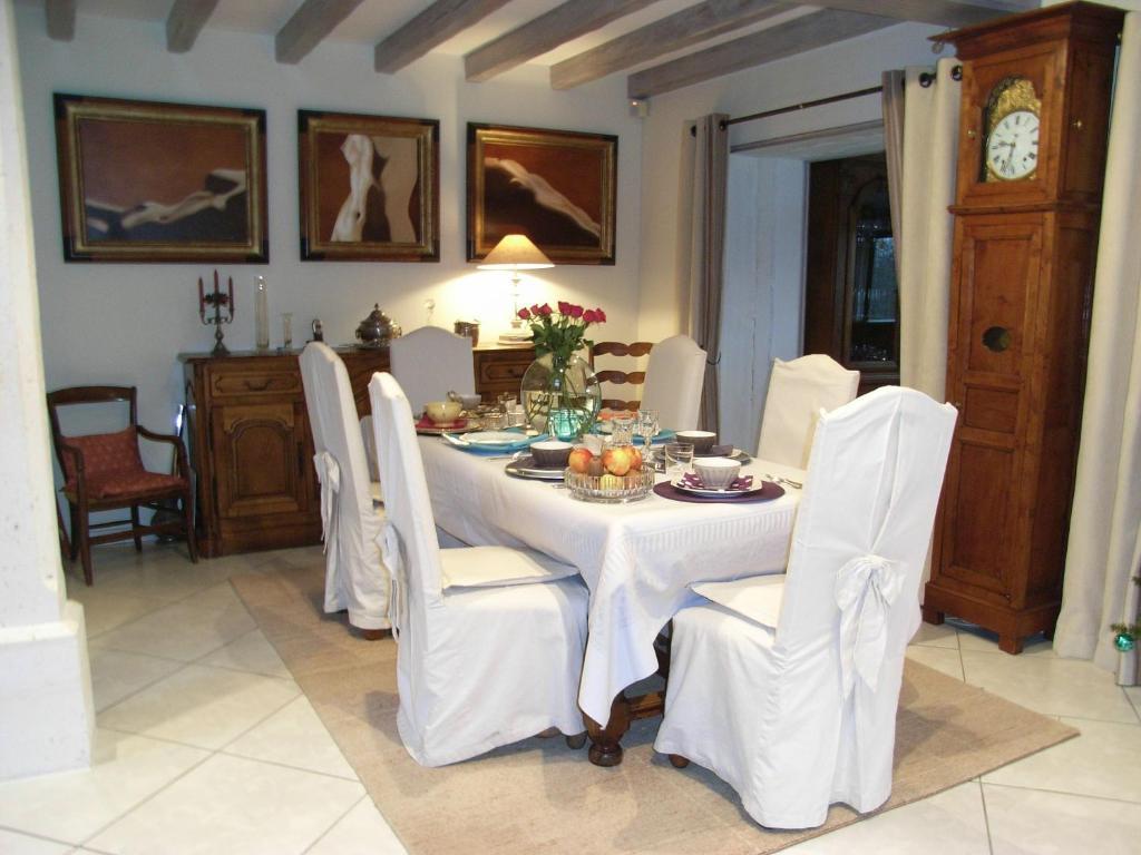 La Fontaine Des Arts Bed and Breakfast Mansle-les-Fontaines Εξωτερικό φωτογραφία